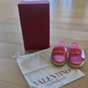 Valentino Garavani Bubble Gum Pink Espadrille Slides